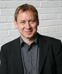 Prof. Gerhard Dehm ist Direktor der neuen Abteilung „Struktur und Nano-/Mikromechanik von Materialien“ am Düsseldorfer Max-Planck-Institut für Eisenforschung.
