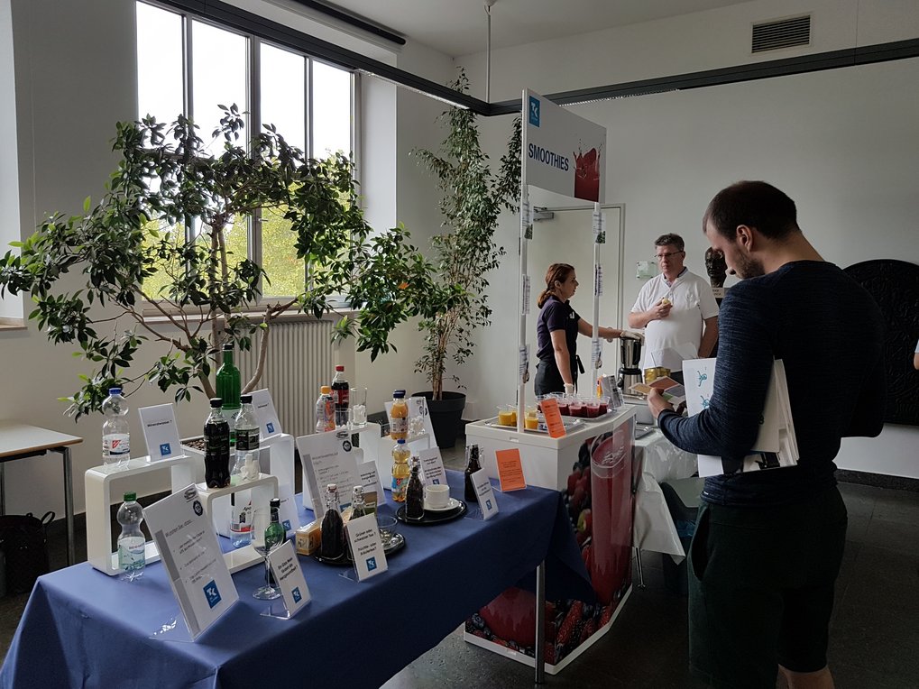 Versteckter Zucker in Getränken und gesunde Smoothie-Alternativen.