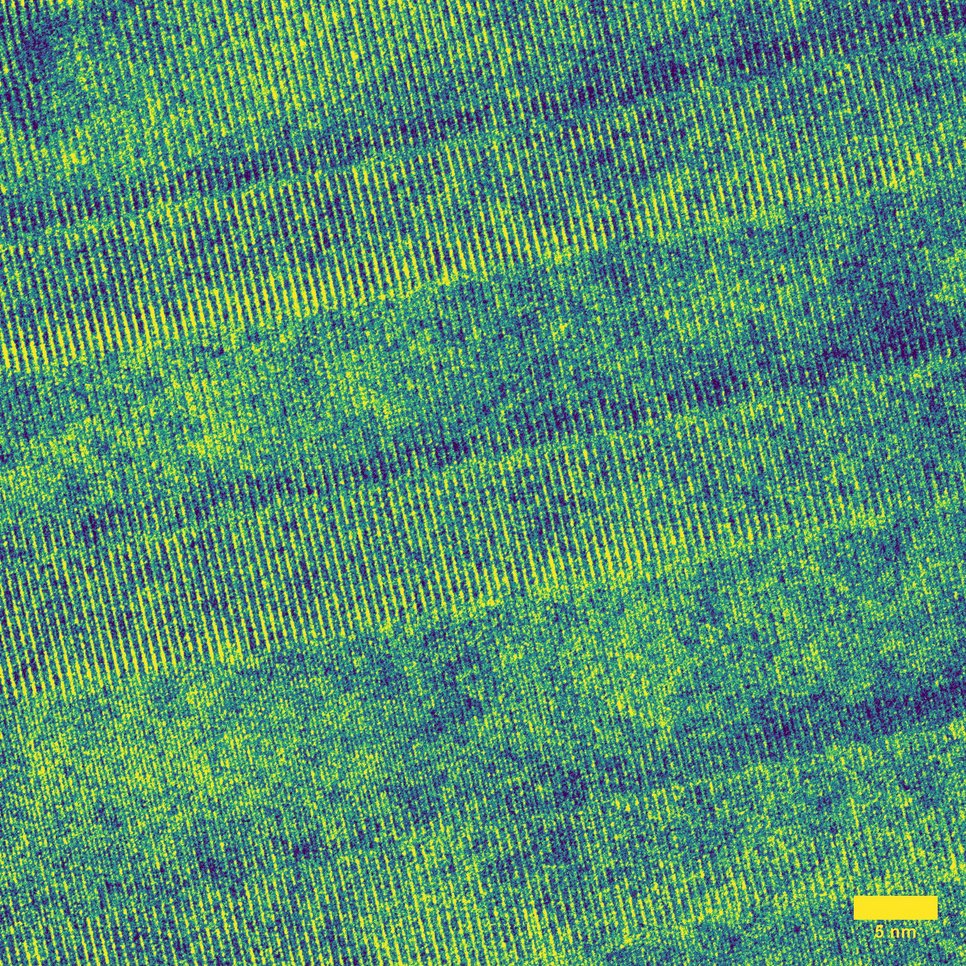Figure 2. HRTEM image of the twinned area on PrNbO4 lamella.