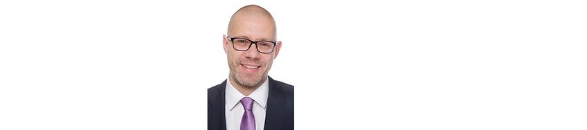 Designing thermoelectric highly efficient Hf-free n- & p-type Heusler compounds via phase separation and nano-composites Designing thermoelectric highly efficient Hf-free n- & p-type Heusler compounds via phase separation and nano-composites