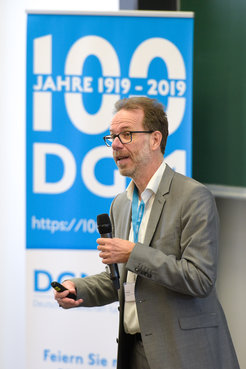 PD Dr. Franz Roters ist erneut in den Vorstand der DGM gewählt worden.