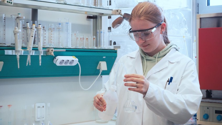 Ausbildung Chemielaborant dual (m/w/div) Ausbildung Chemielaborant dual (m/w/div)
