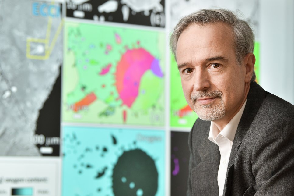 The European Research Council awarded Prof. Dierk Raabe an Advanced Grant endowed with 2.5 million euros, for his project about green steel making.