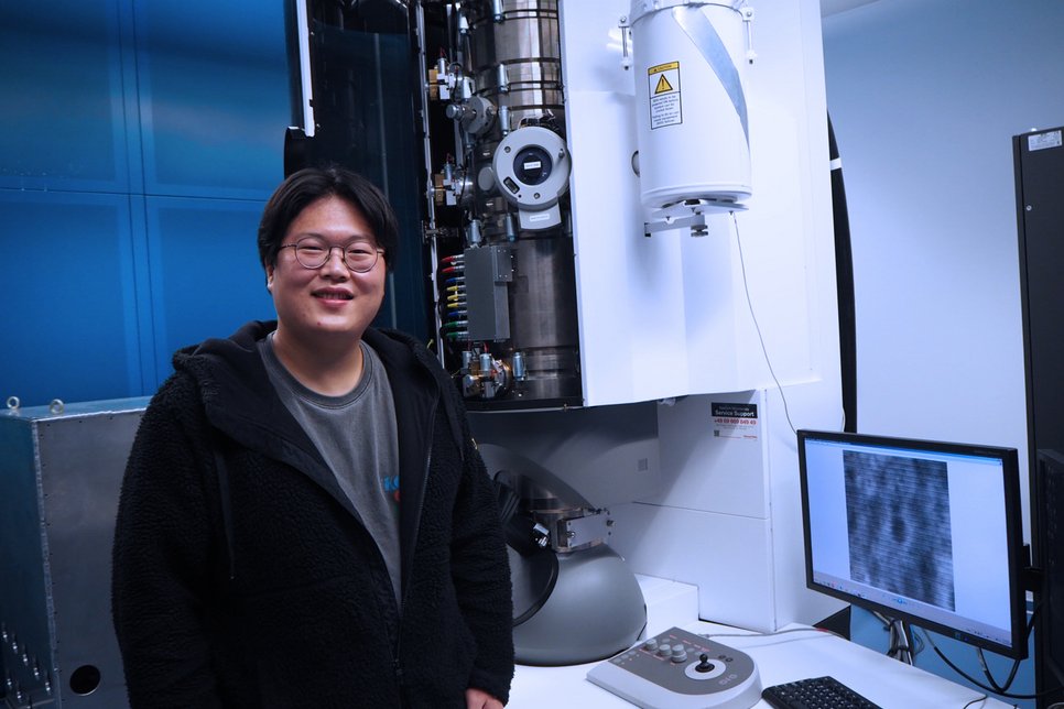 Dr. Chanwon Jung was awarded with an Alexander von Humboldt scholarship and is working on thermoelectric materials at MPIE.
