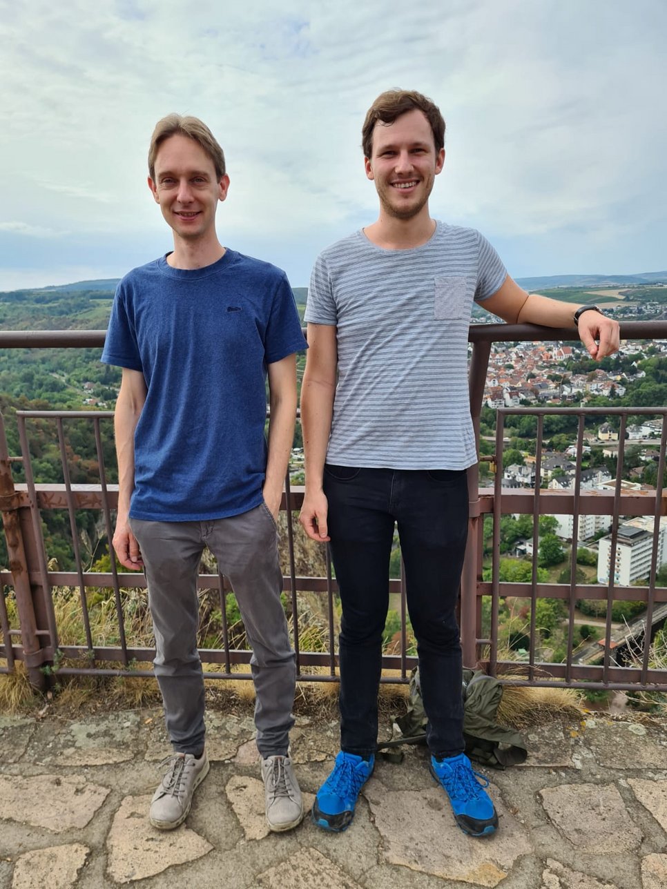 Group photo of the Atomistic Modelling Group, Sept. 2022
