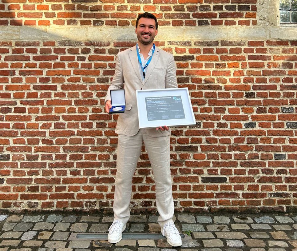 Tim Schwarz, PhD researcher in the Atom Probe Tomography (APT) group at the Max-Planck-Institut für Eisenforschung (MPIE), has been awarded the E.W. Müller Outstanding Emerging Scientist Award by the International Field Emission Society (IFES).