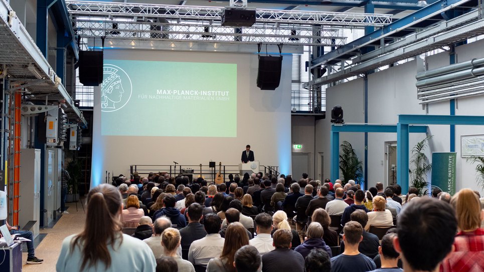 Full house at the rebranding ceremony of the Max Planck Institute in Düsseldorf.